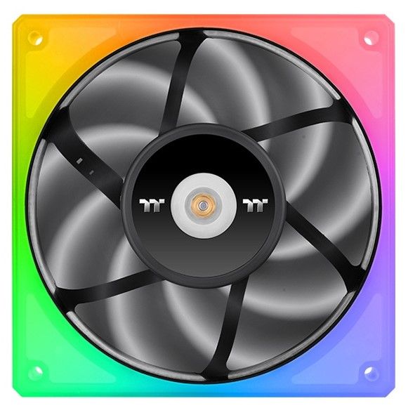 Вентилятор Thermaltake TOUGHFAN 14 RGB (3шт) черный— фото №1