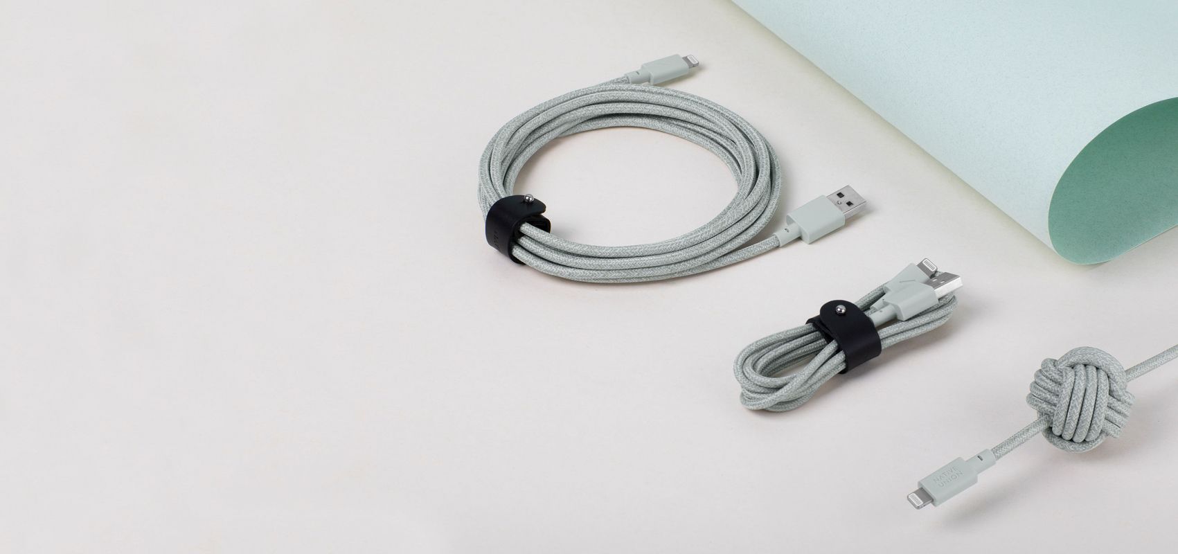 Кабель Native Union Belt Cable Cosmos USB / Lightning, 1,2м, зеленый— фото №1