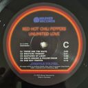 Виниловая пластинка Red Hot Chili Peppers - Unlimited Love (2LP) (2022)— фото №6